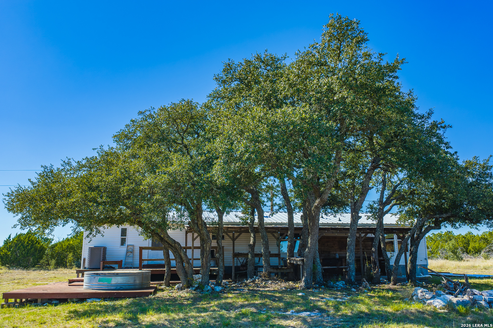 913 GREENWOOD VALLEY RANCH RD, Rocksprings, TX 78880