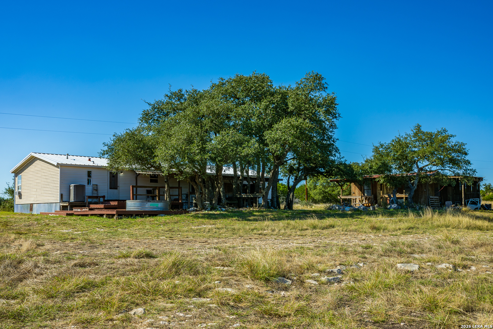913 GREENWOOD VALLEY RANCH RD, Rocksprings, TX 78880