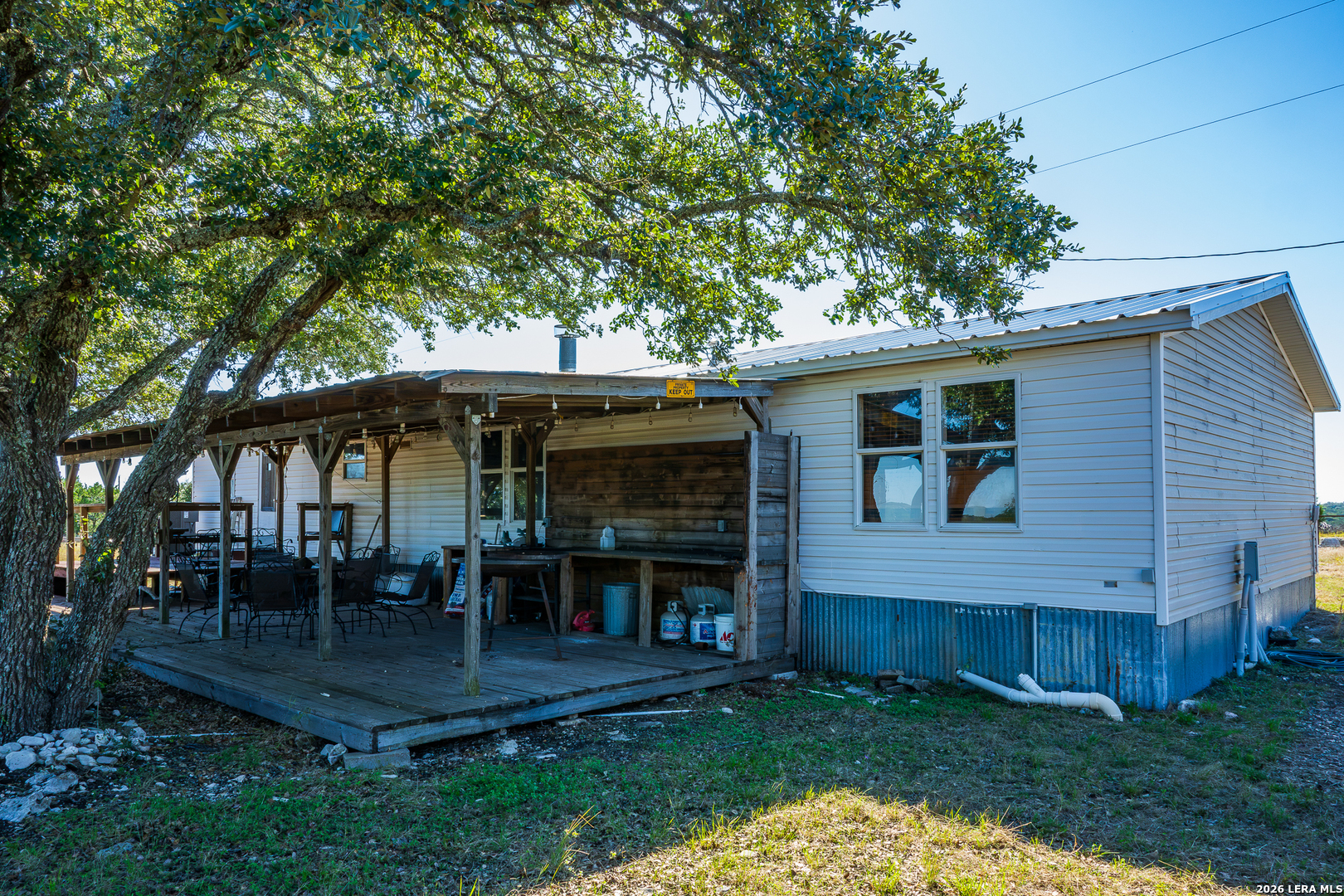 913 GREENWOOD VALLEY RANCH RD, Rocksprings, TX 78880