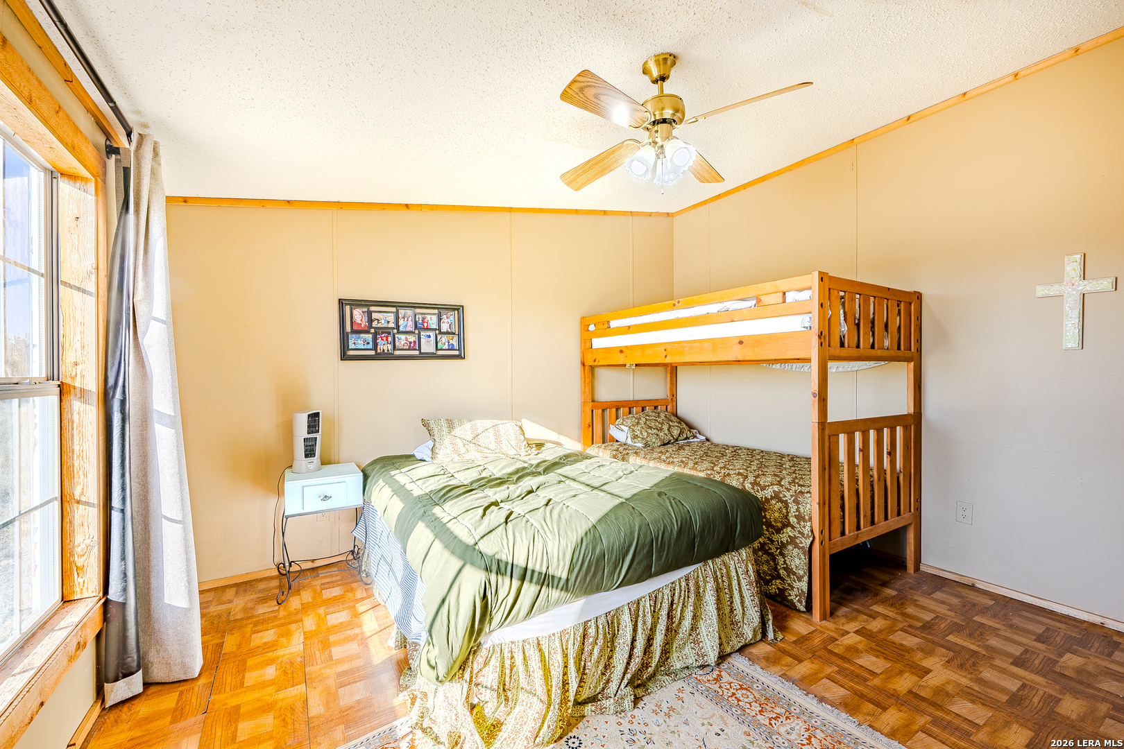 913 GREENWOOD VALLEY RANCH RD, Rocksprings, TX 78880