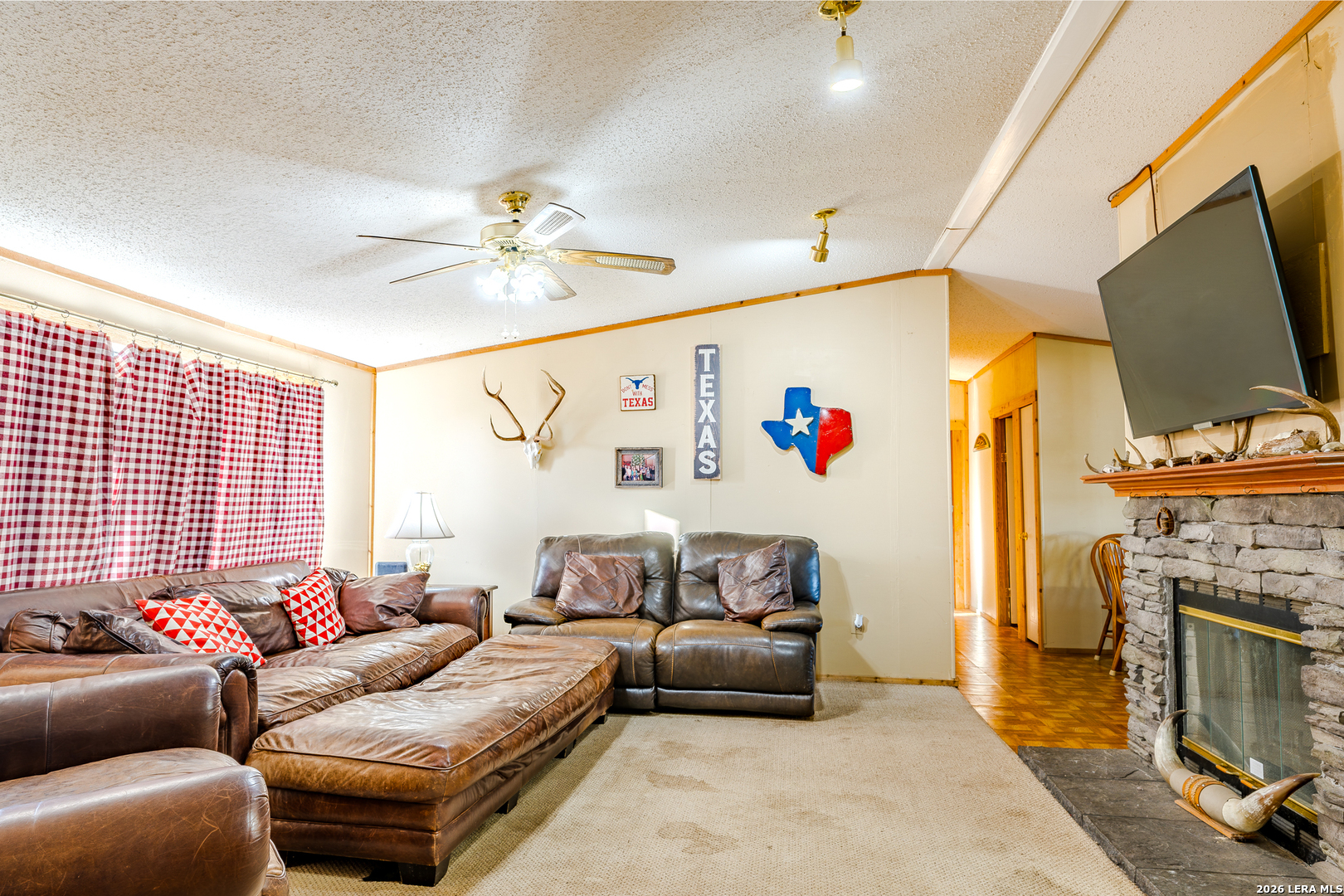 913 GREENWOOD VALLEY RANCH RD, Rocksprings, TX 78880
