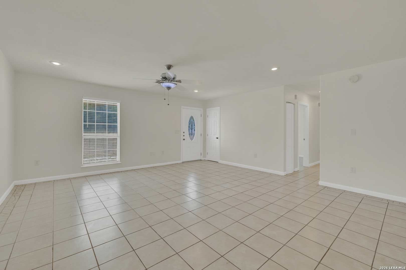 1140 BLUERIDGE DR, Canyon Lake, TX 78133