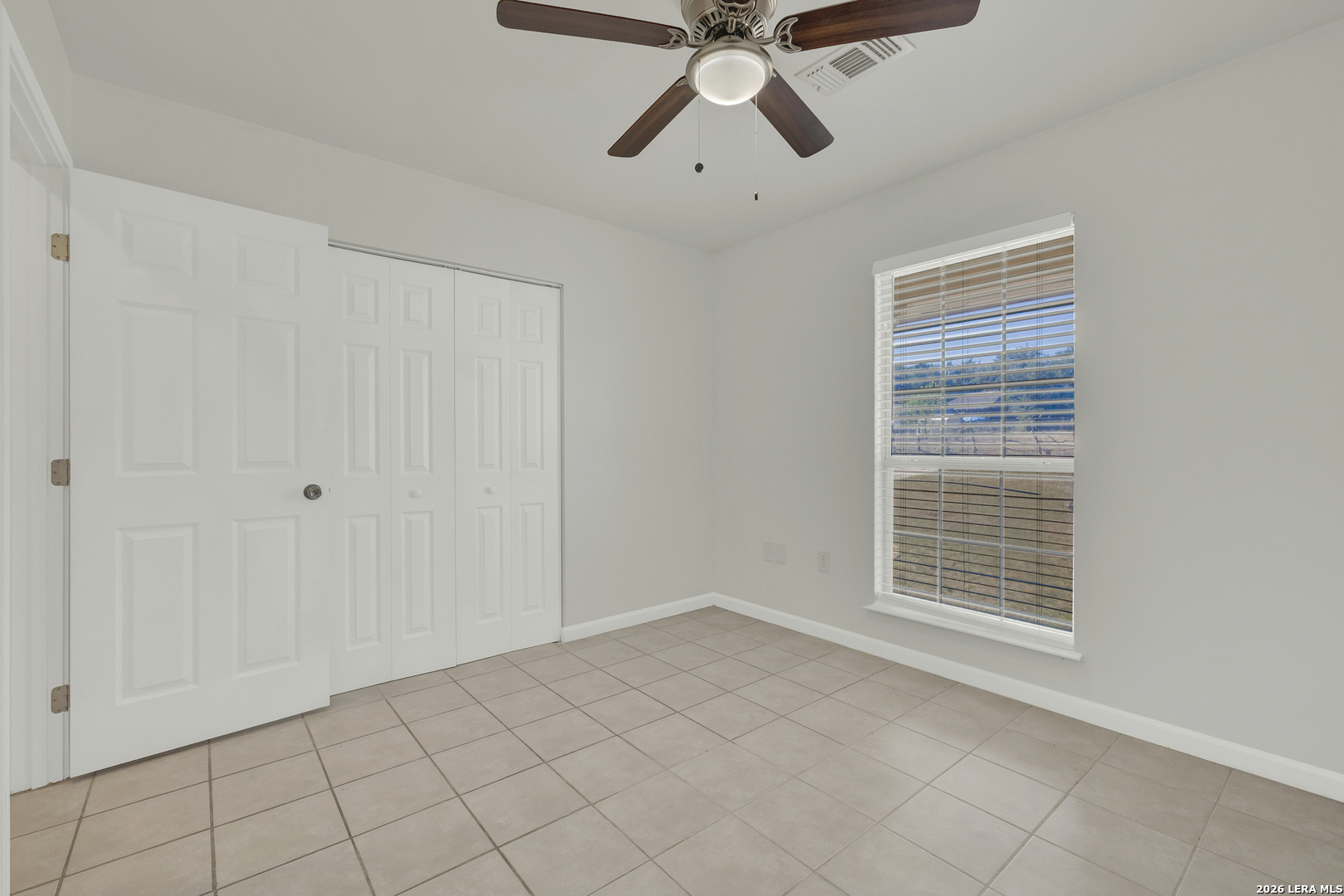 1140 BLUERIDGE DR, Canyon Lake, TX 78133