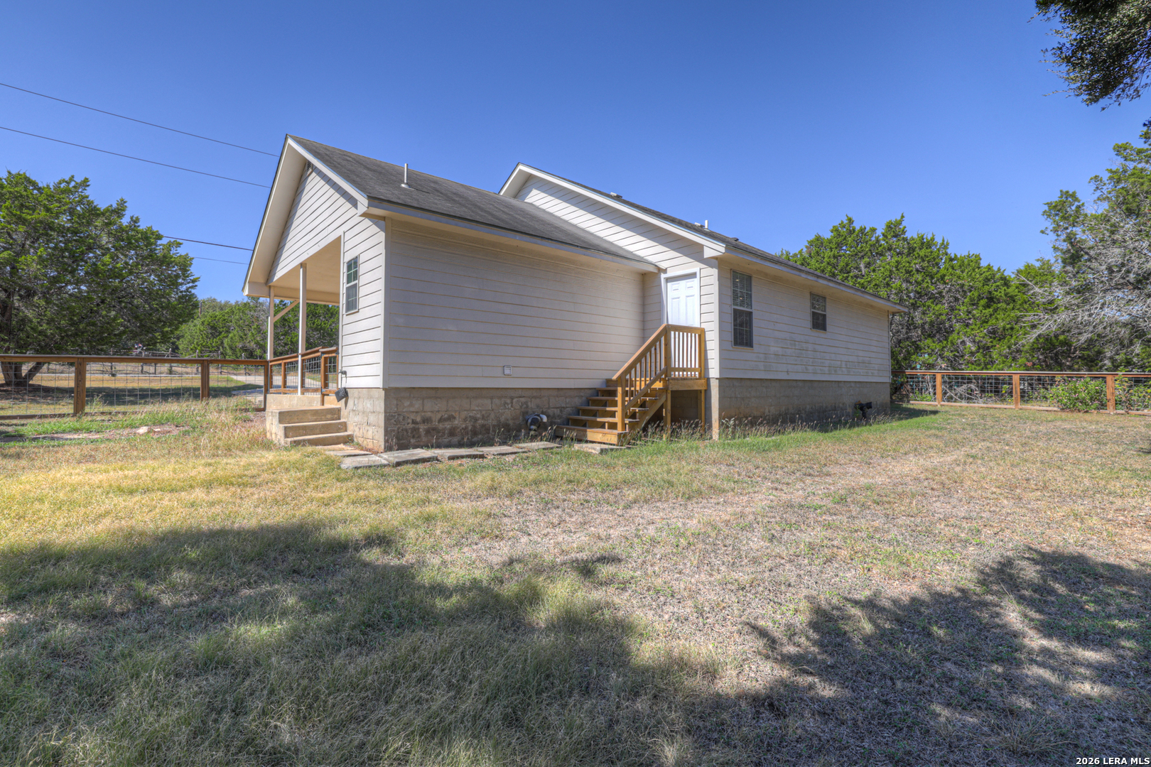 1140 BLUERIDGE DR, Canyon Lake, TX 78133