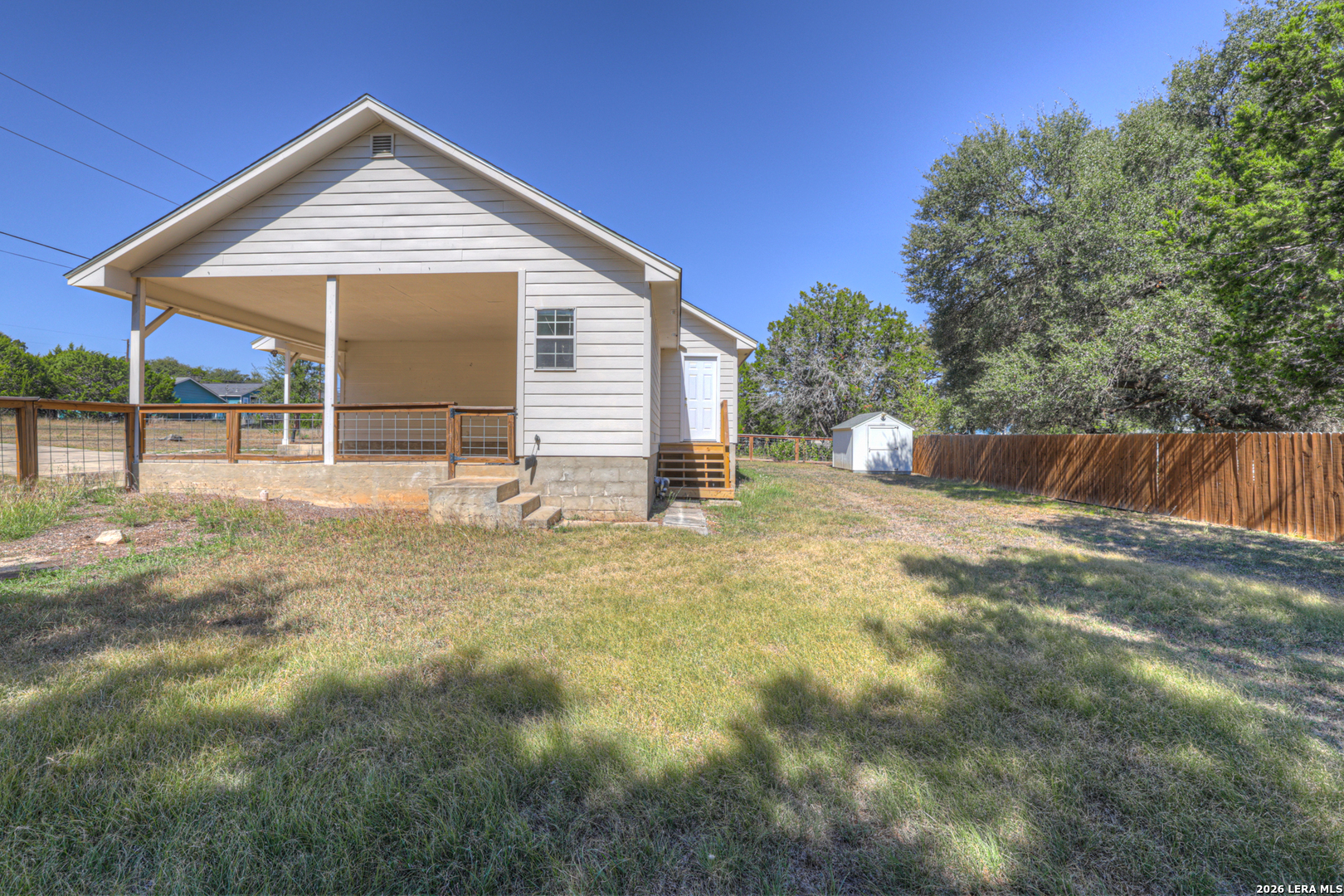 1140 BLUERIDGE DR, Canyon Lake, TX 78133