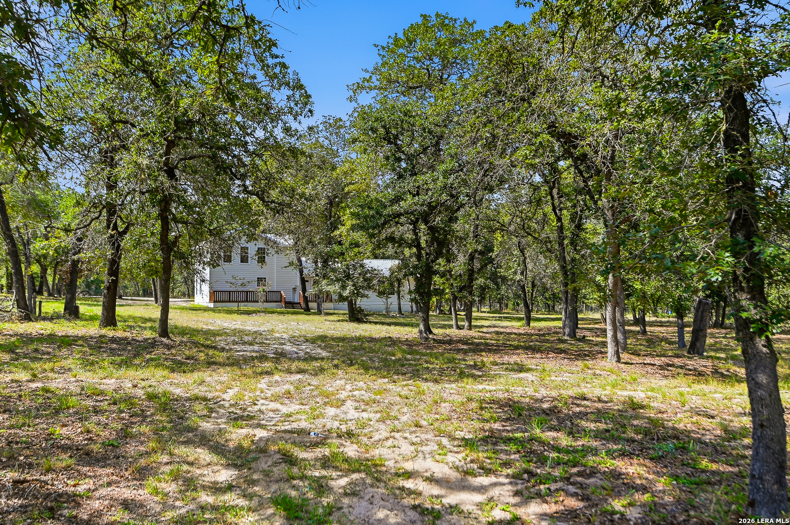 241 OAK HOLLOW DR, La Vernia, TX 78121