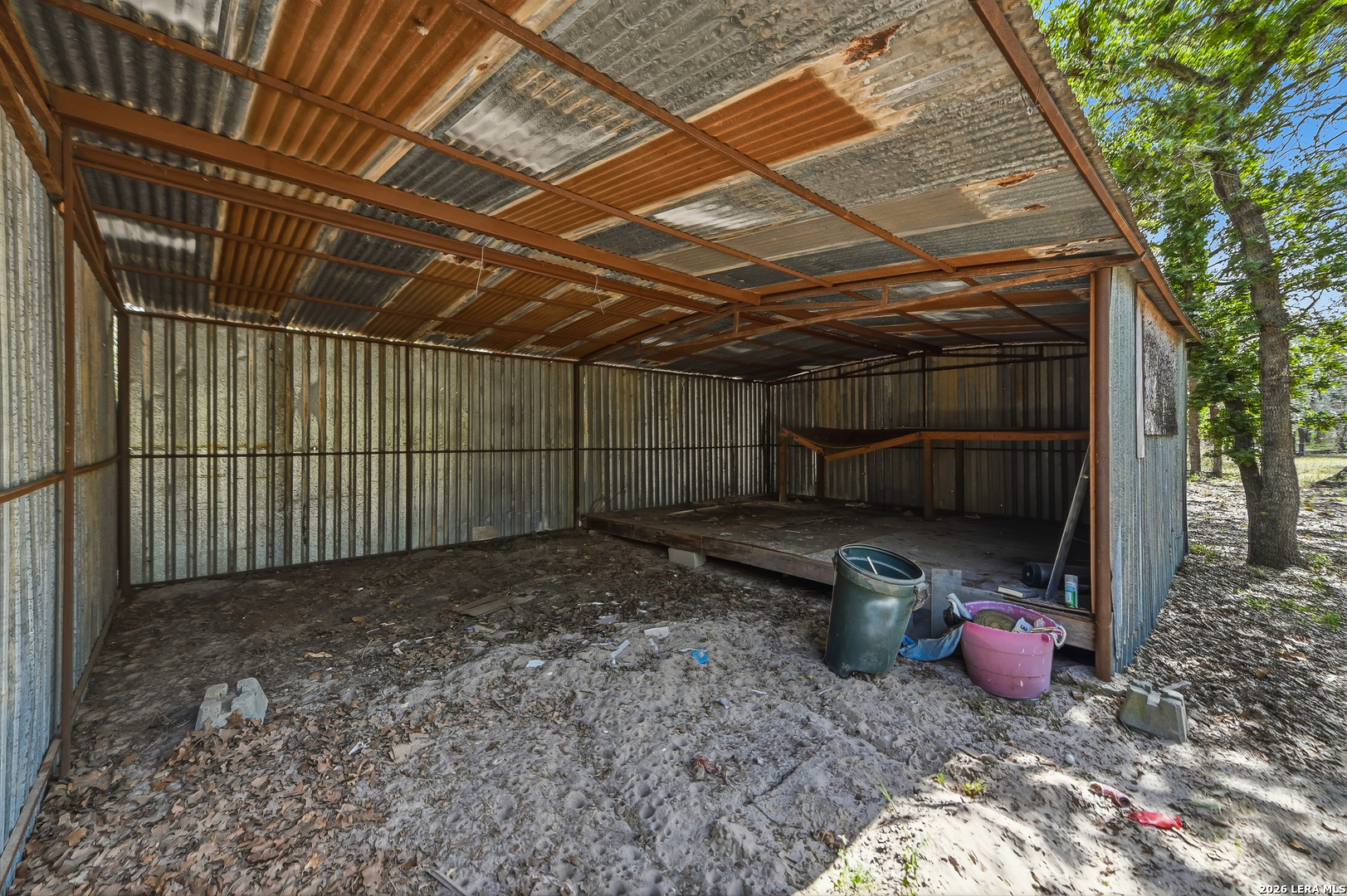 241 OAK HOLLOW DR, La Vernia, TX 78121