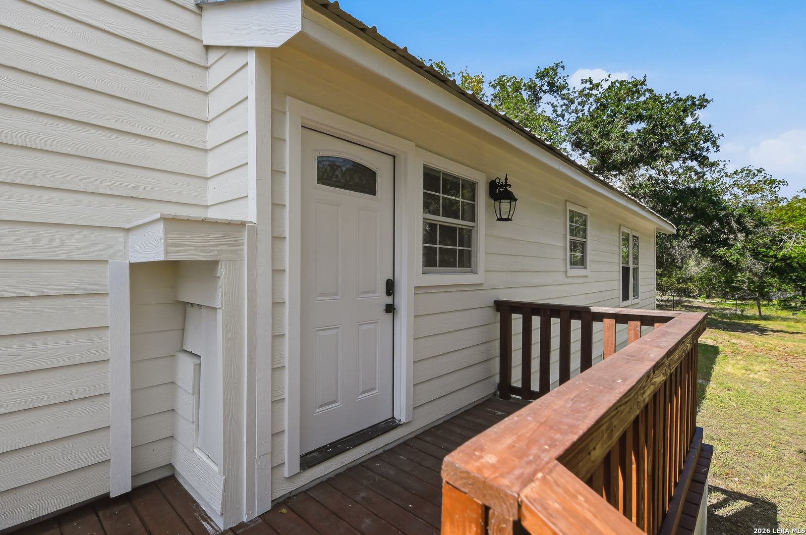 241 OAK HOLLOW DR, La Vernia, TX 78121