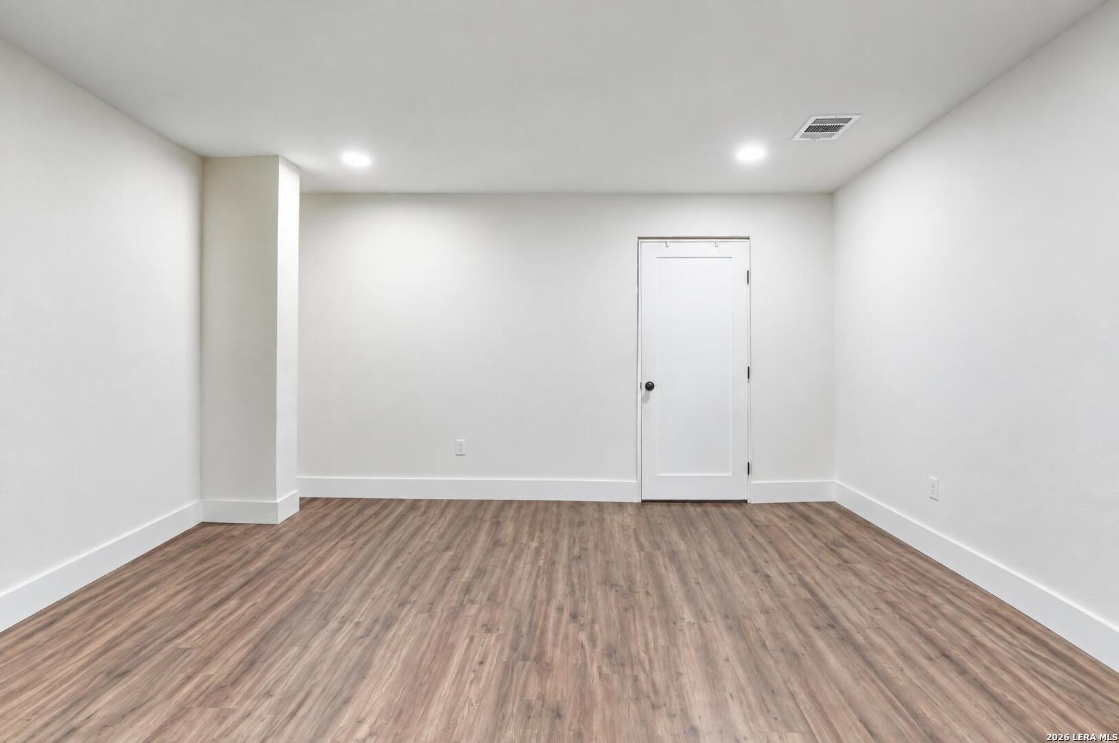 1403 MEADOW GLN, Adkins, TX 78101