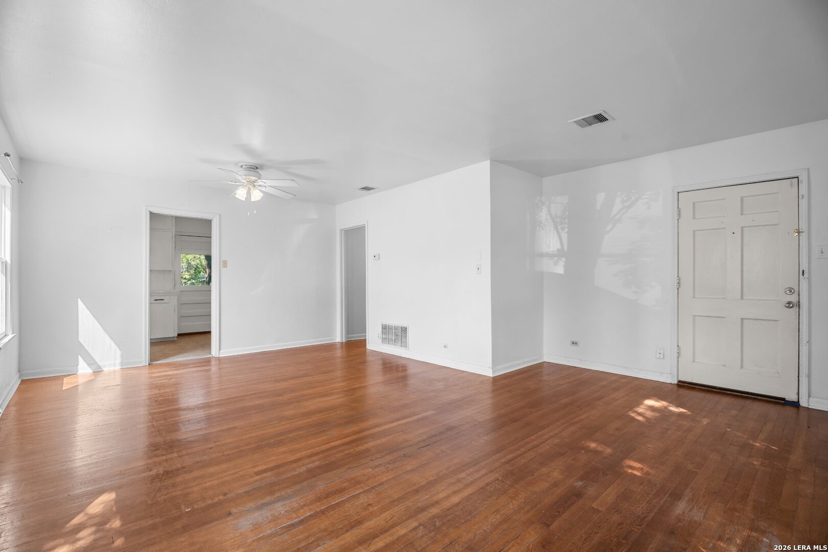 165 W MANDALAY DR, San Antonio, TX 78212