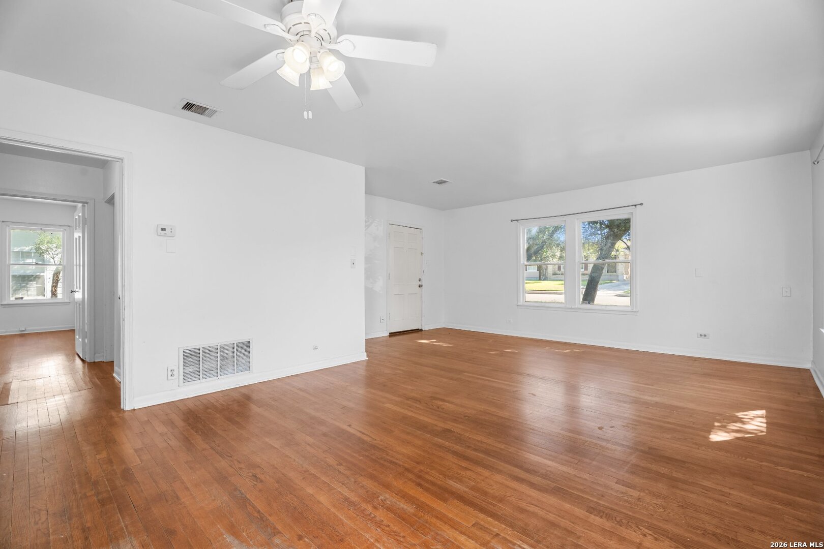 165 W MANDALAY DR, San Antonio, TX 78212