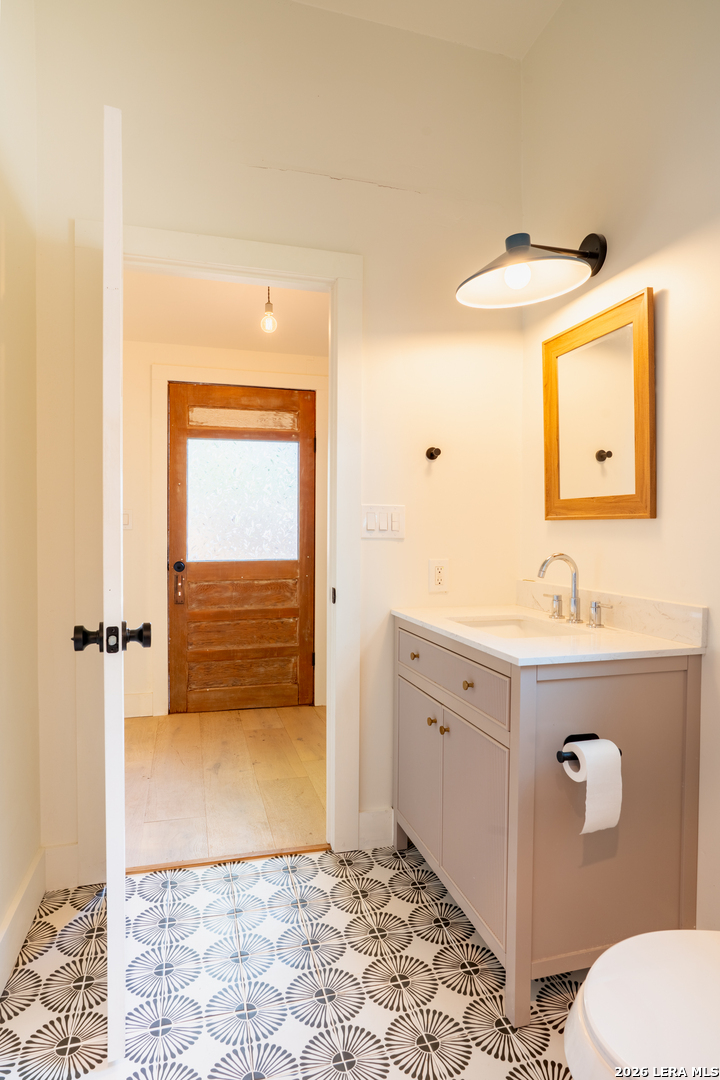 507 HIGH ST, Comfort, TX 78013