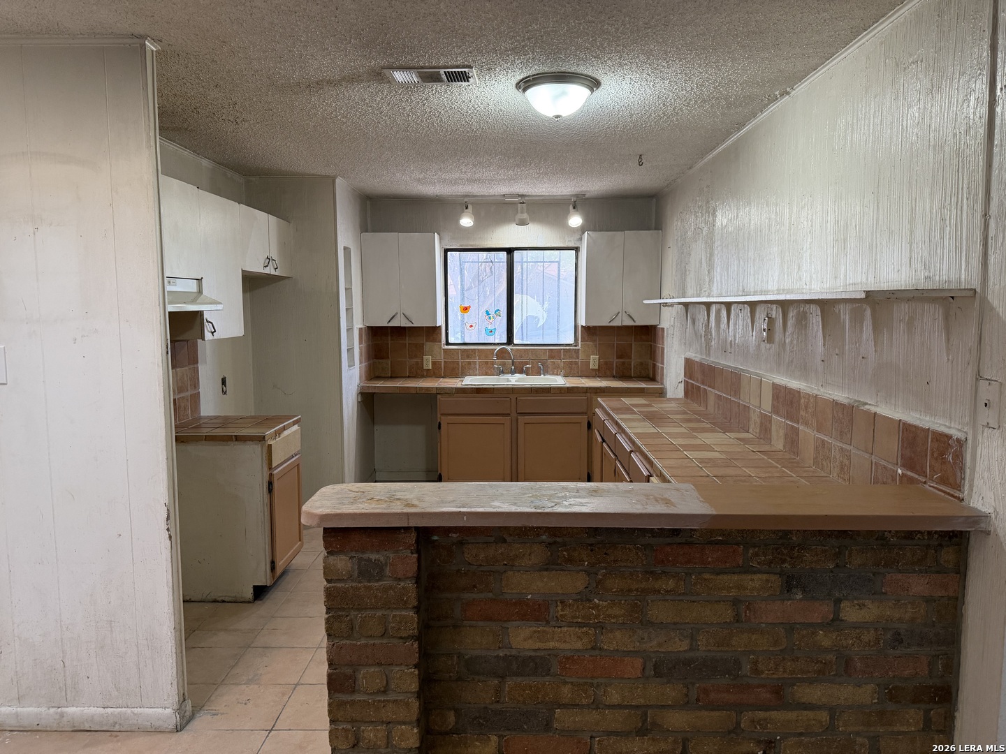 2731 RAVINA ST, San Antonio, TX 78222