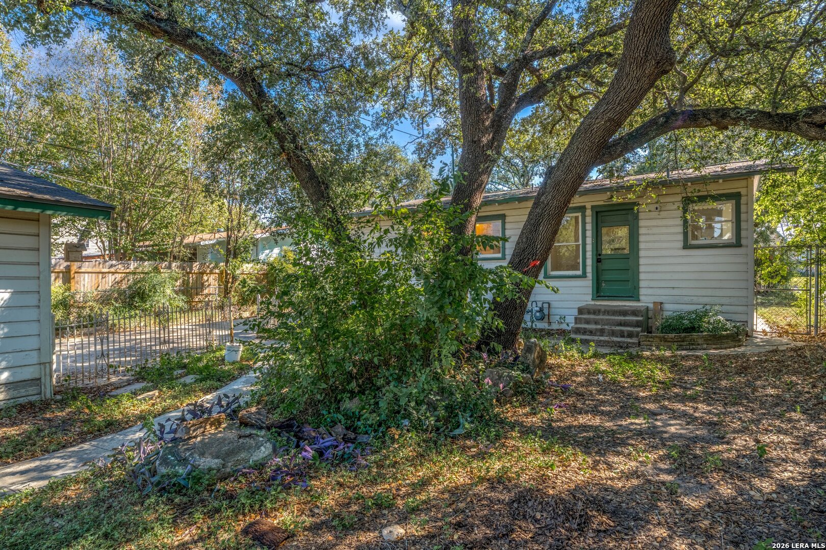 165 W MANDALAY DR, San Antonio, TX 78212