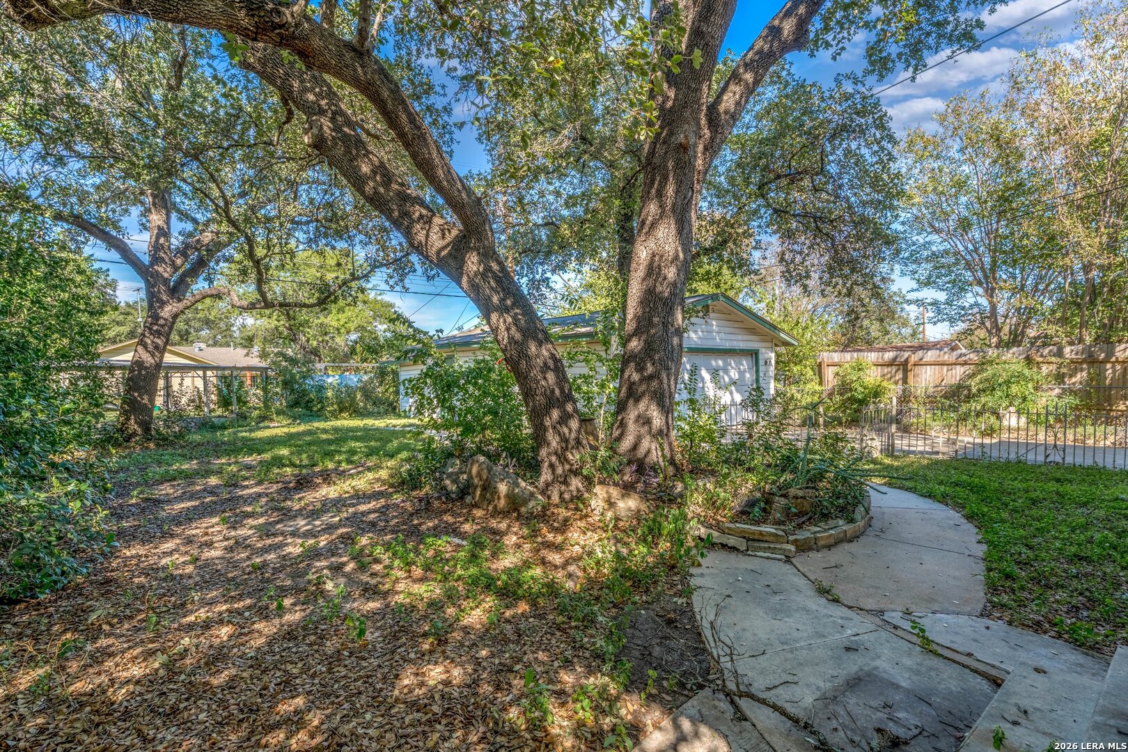 165 W MANDALAY DR, San Antonio, TX 78212