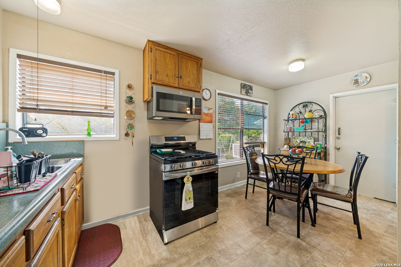510 AVIATION AVE, Schertz, TX 78154