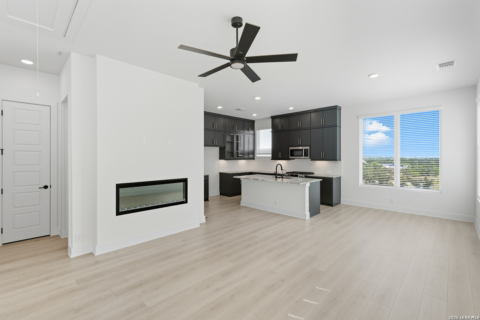 20675 Huebner Rd #509, photo 3