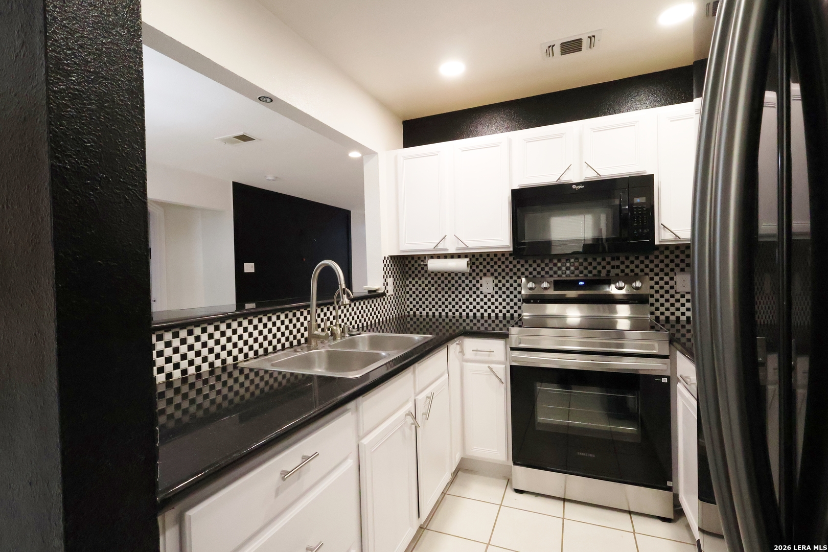 9219 ENCINO VLG, San Antonio, TX 78250