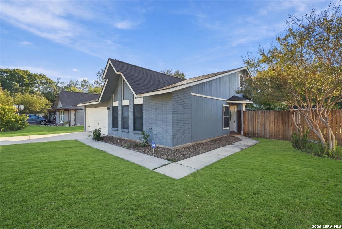 10315 COUNTRY BLF, San Antonio, TX 78240