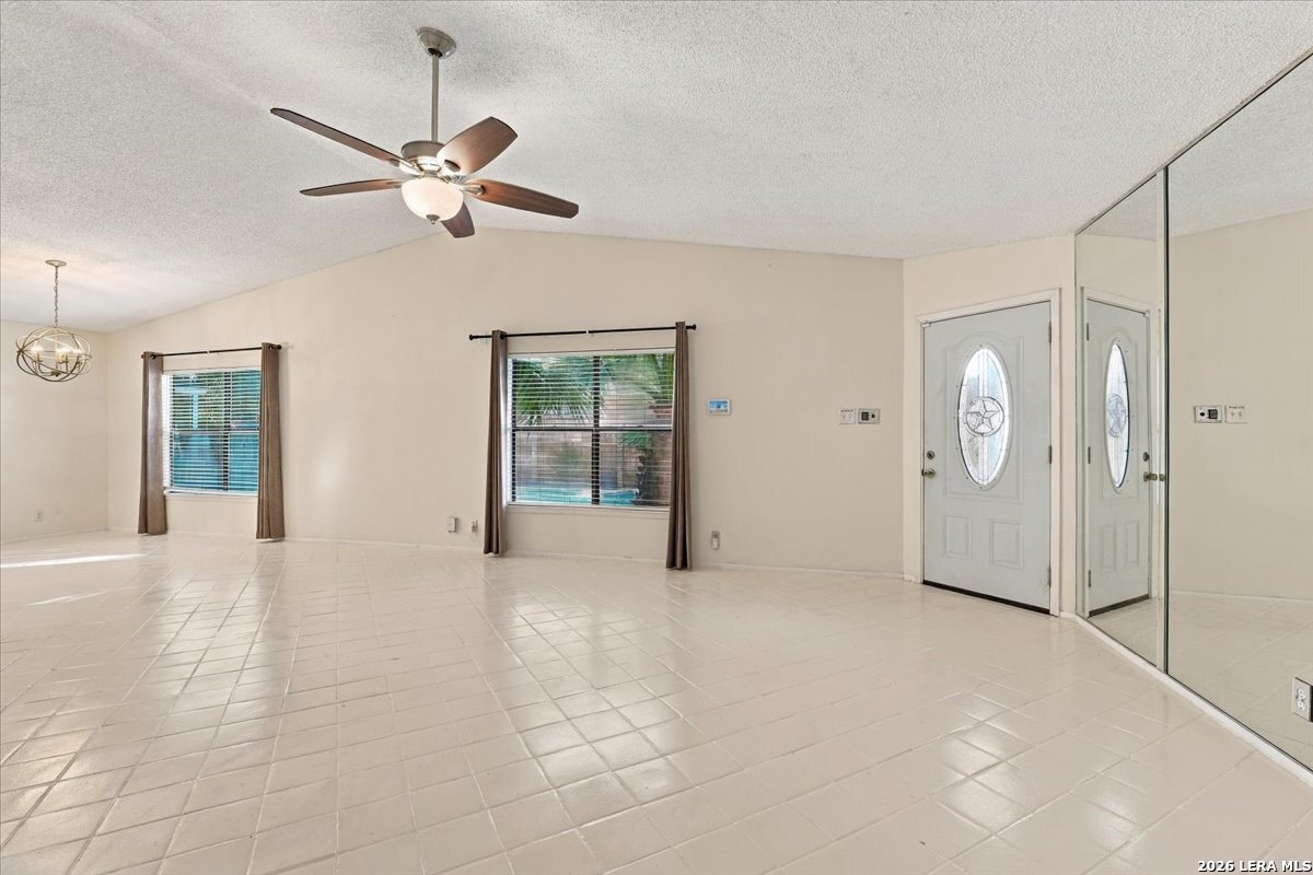 10315 COUNTRY BLF, San Antonio, TX 78240