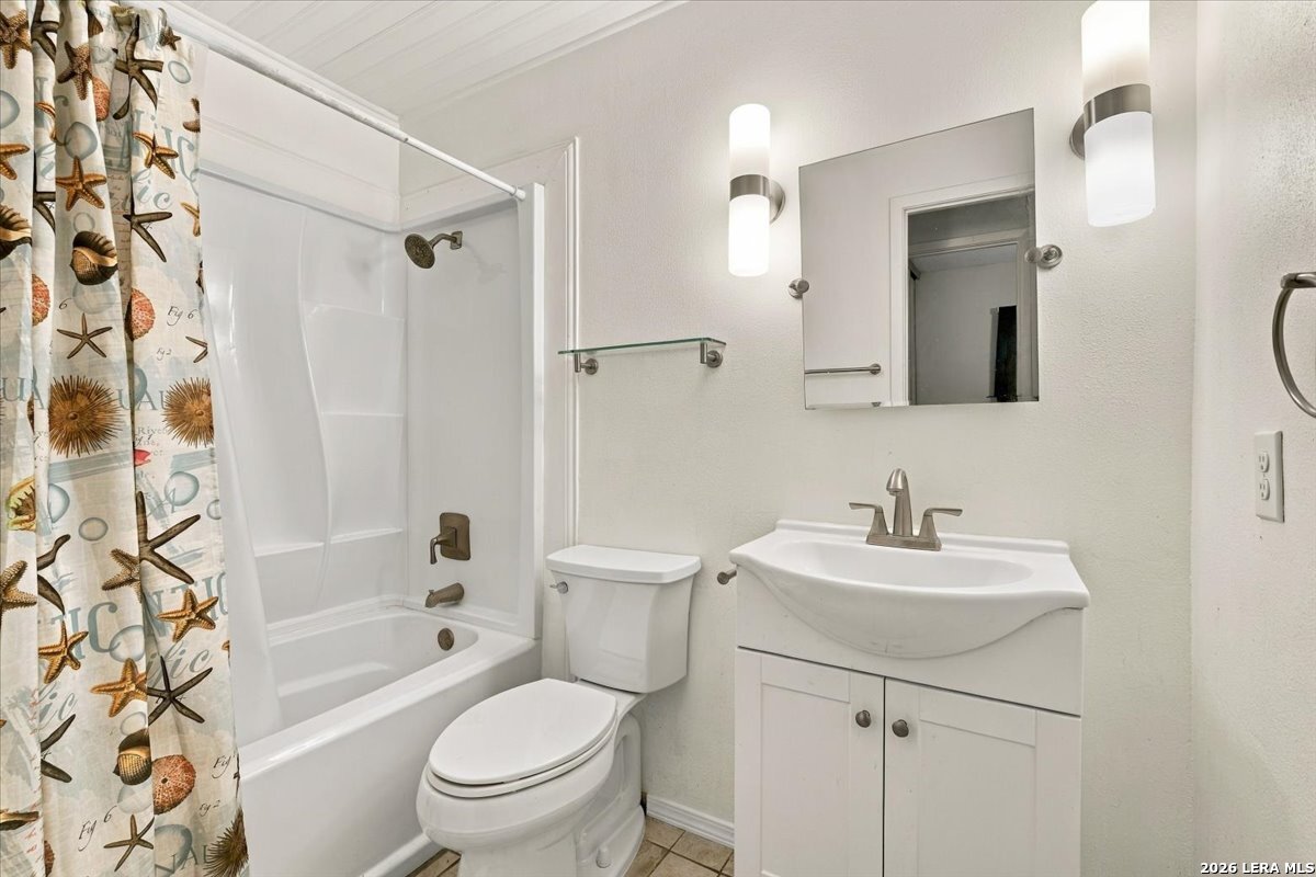 10315 COUNTRY BLF, San Antonio, TX 78240