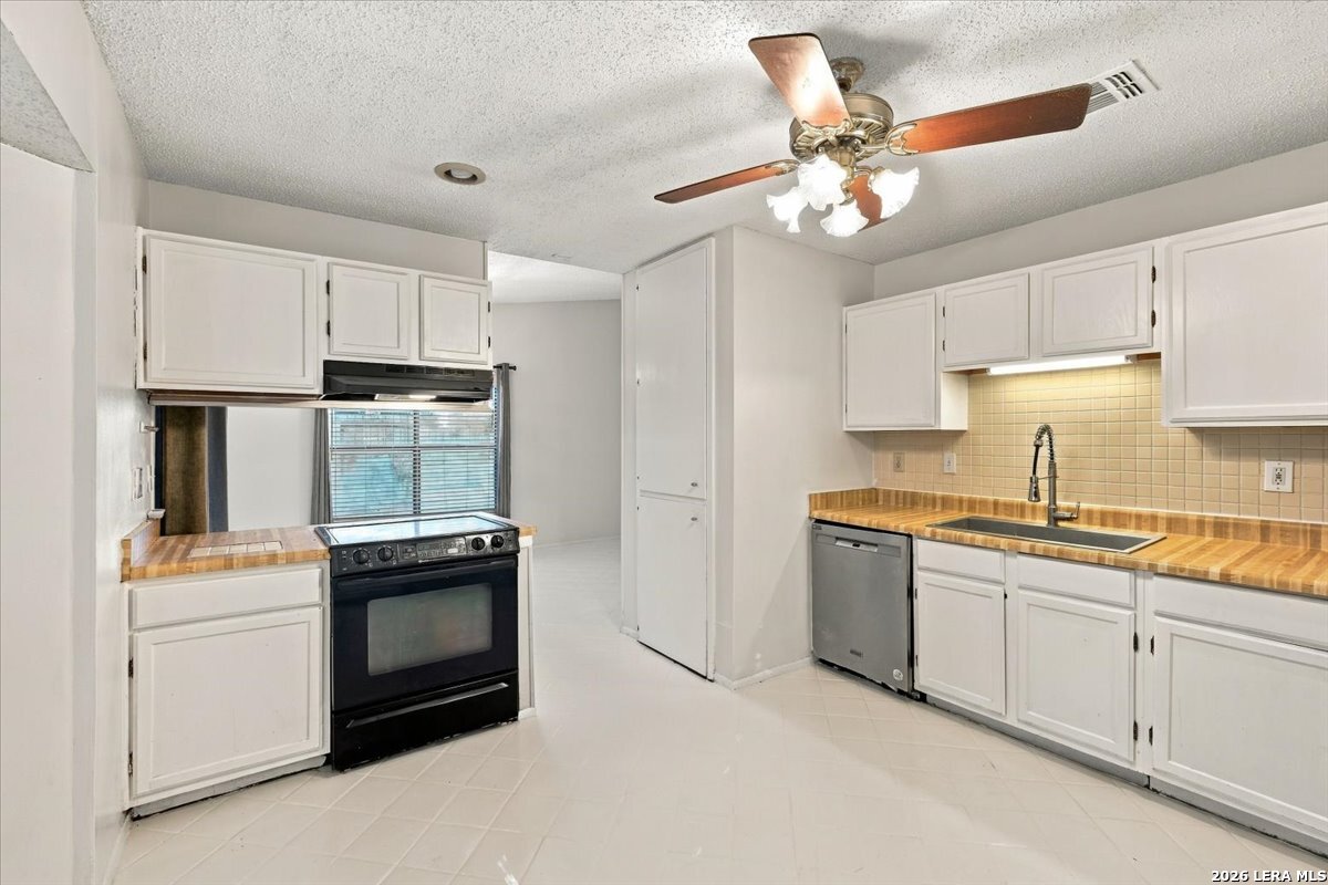 10315 COUNTRY BLF, San Antonio, TX 78240