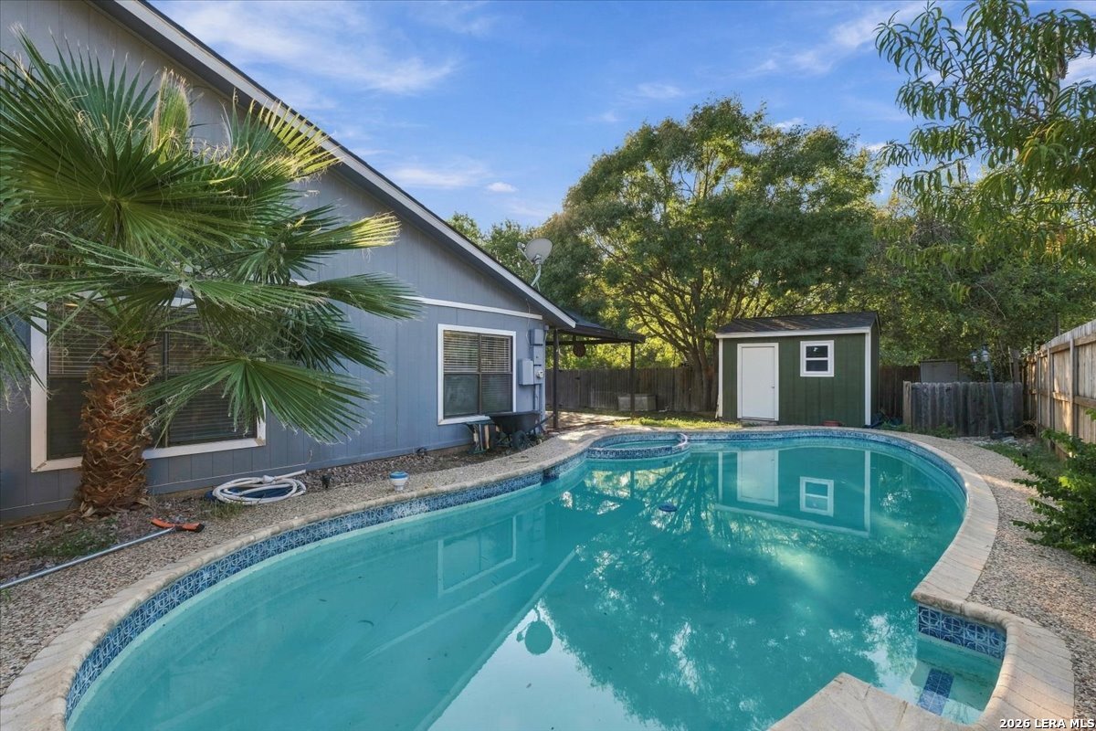 10315 COUNTRY BLF, San Antonio, TX 78240