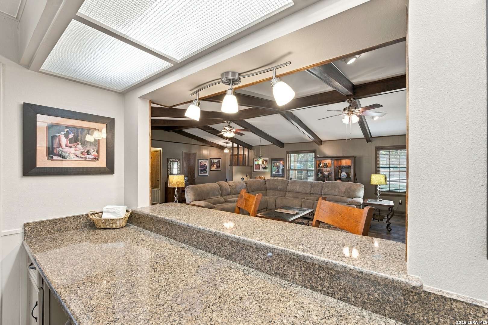114 CREEKVIEW DR, Canyon Lake, TX 78133