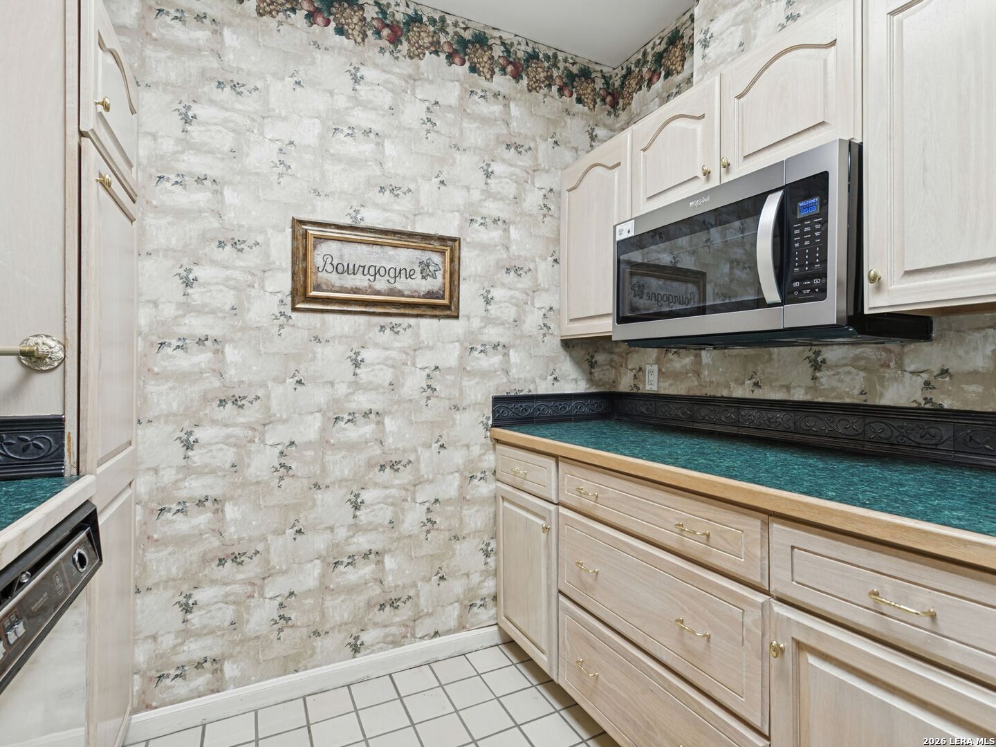 1 Towers Park Lane, #308, San Antonio, TX 78209