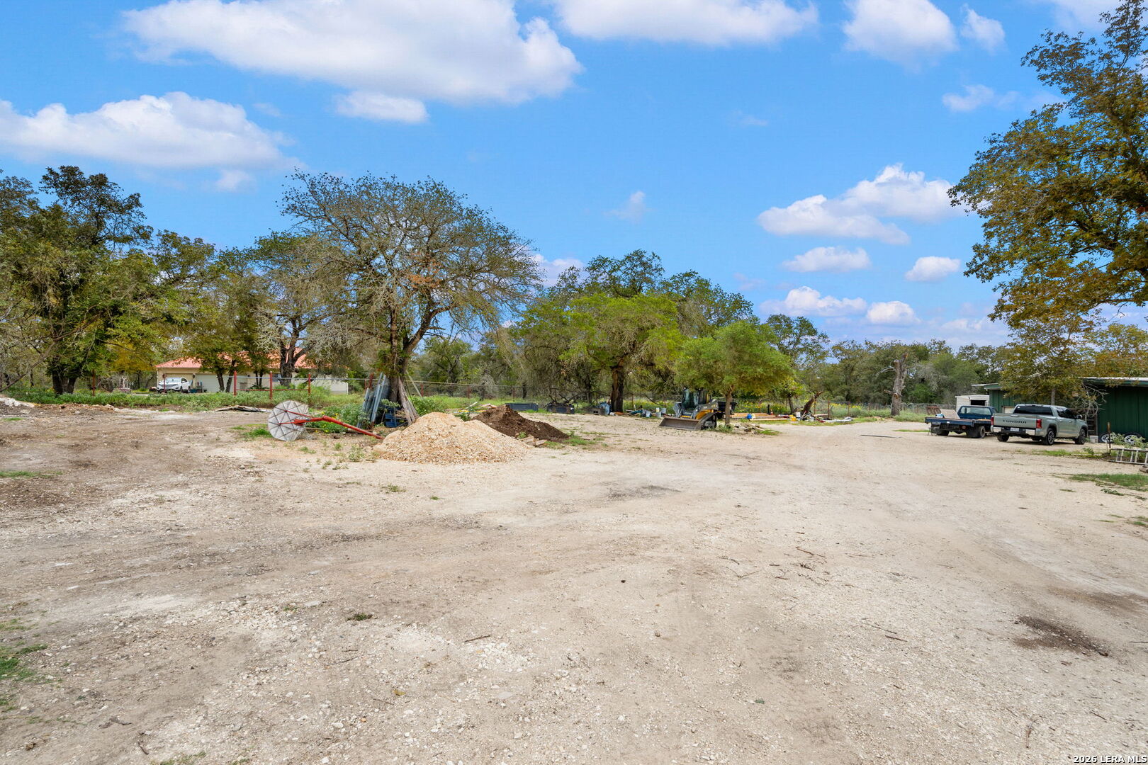 1403 MEADOW GLN, Adkins, TX 78101