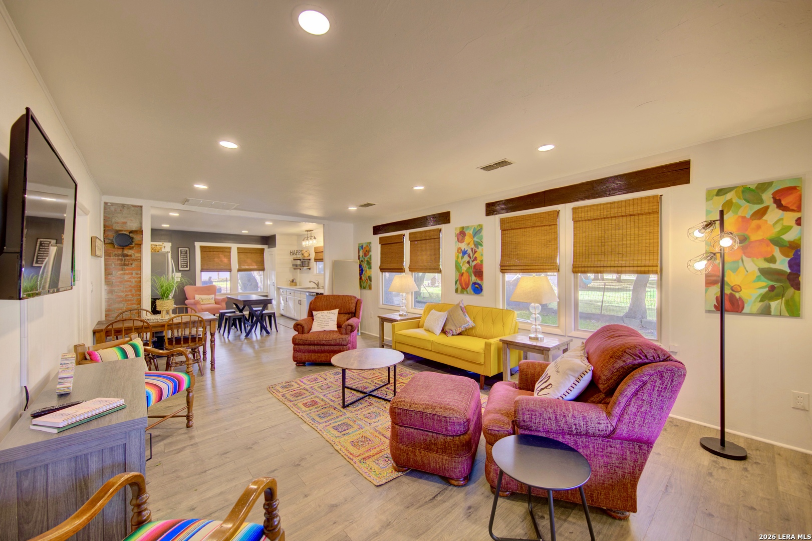 127 N PARK ST, Harper, TX 78631