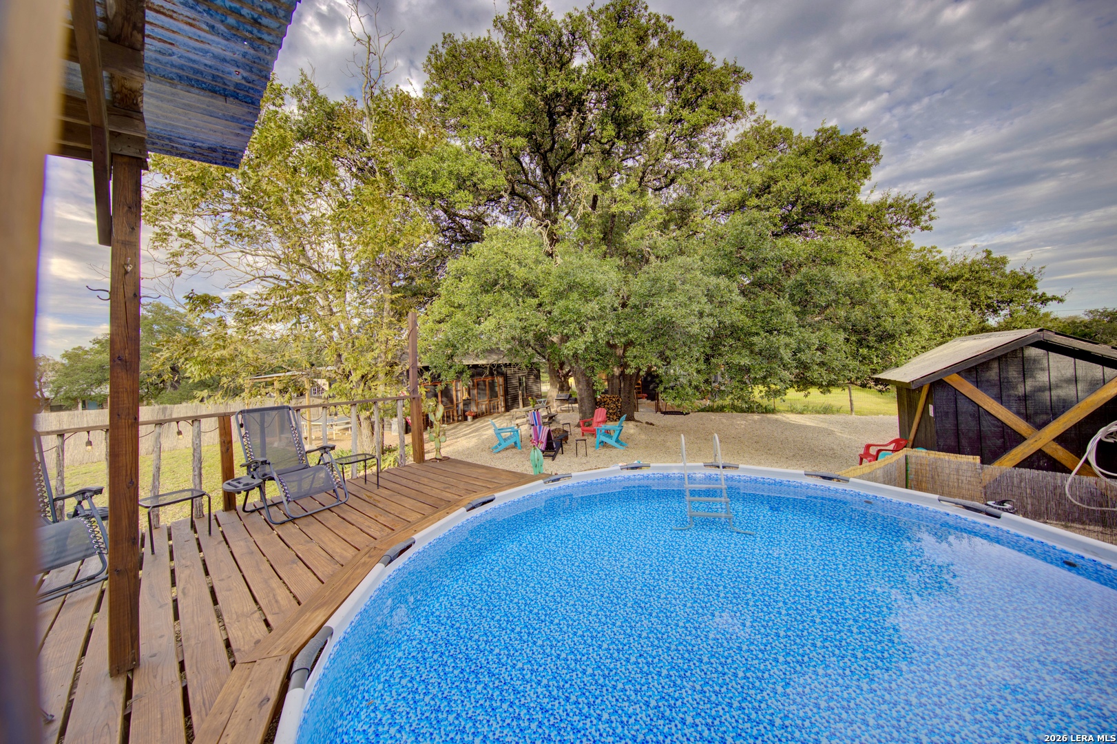 127 N PARK ST, Harper, TX 78631