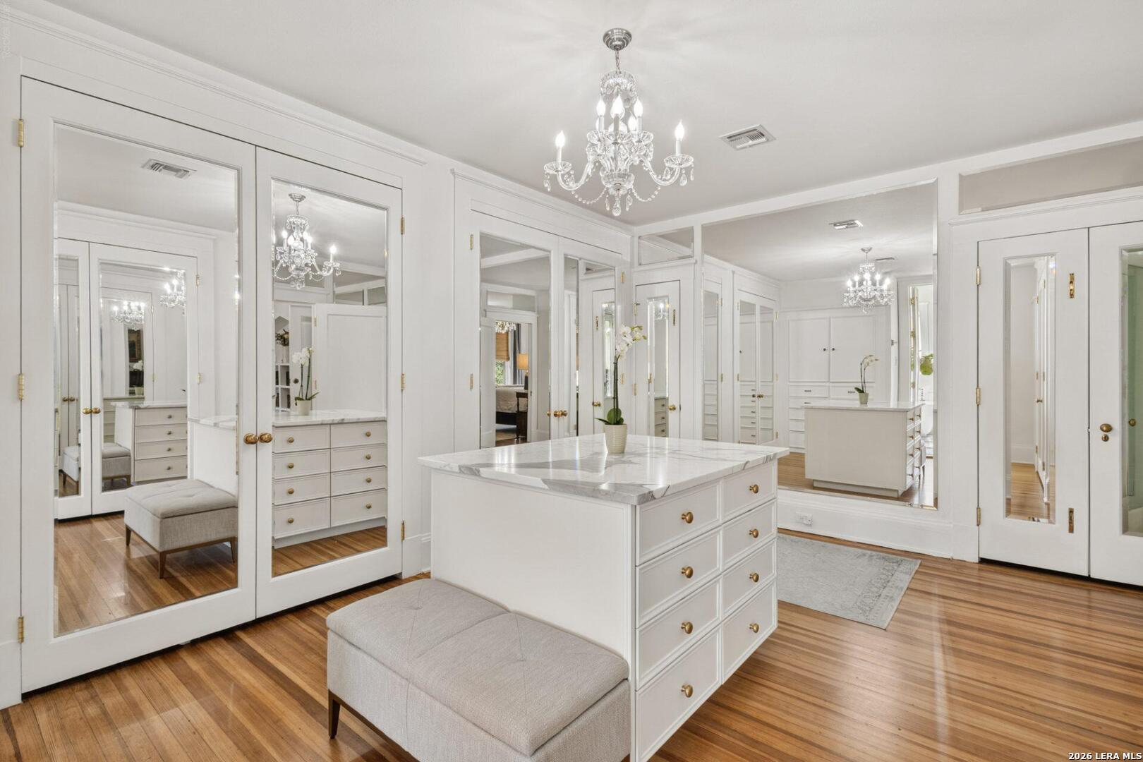 108 W Kings Hwy, San Antonio, TX 78212