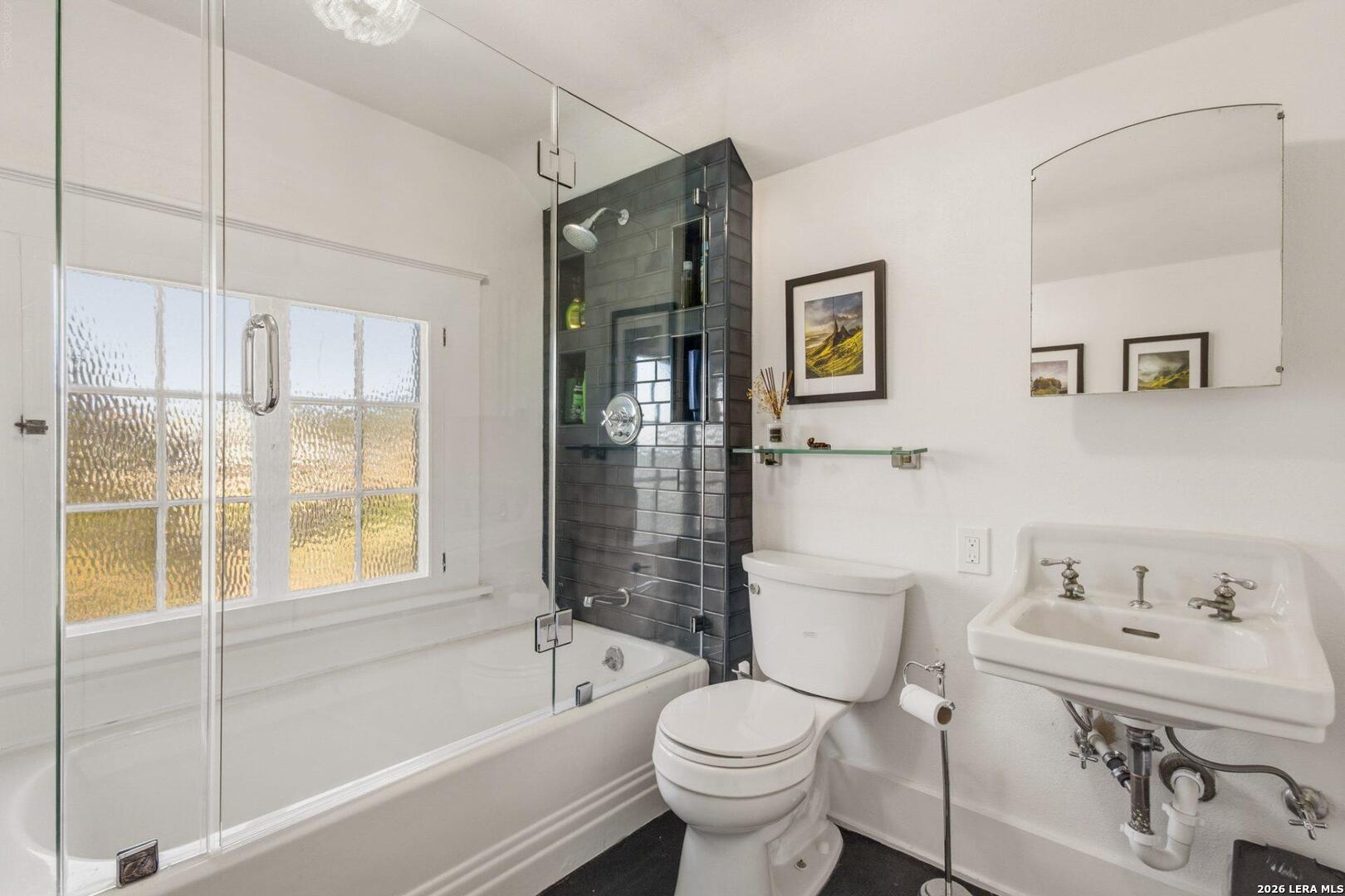 108 W Kings Hwy, San Antonio, TX 78212