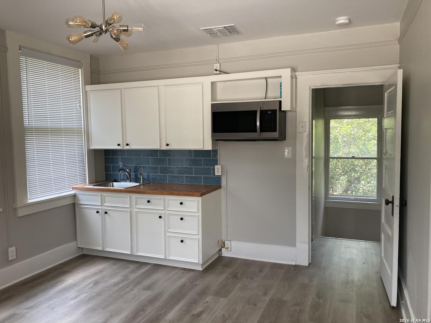 108 W Kings Hwy, San Antonio, TX 78212