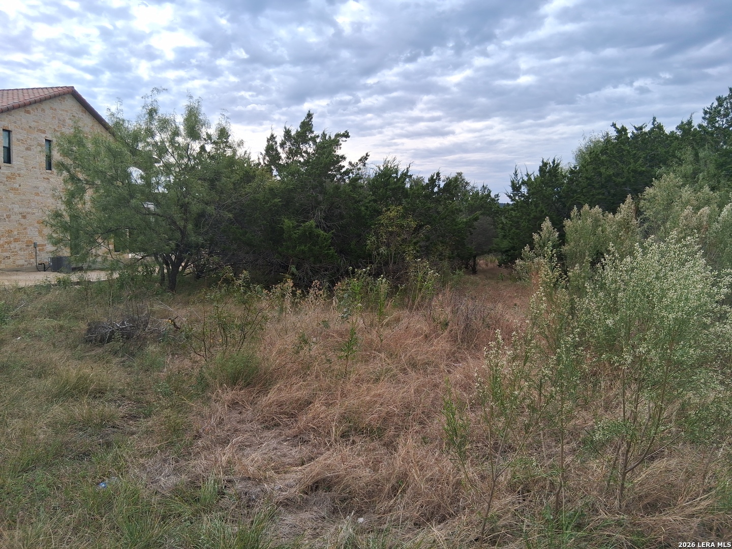 60 Mountain Valley, ConCan, TX 78838