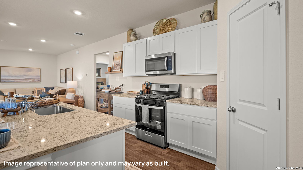 5810 Calville Blanc, San Antonio, TX 78252