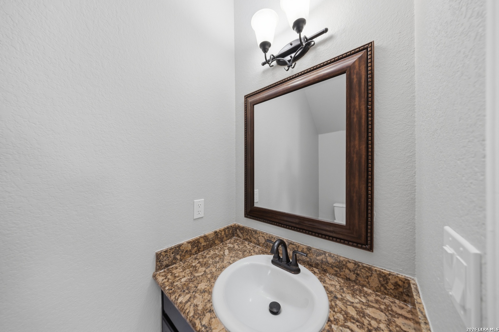 3920 WENSLEDALE DR, Schertz, TX 78108