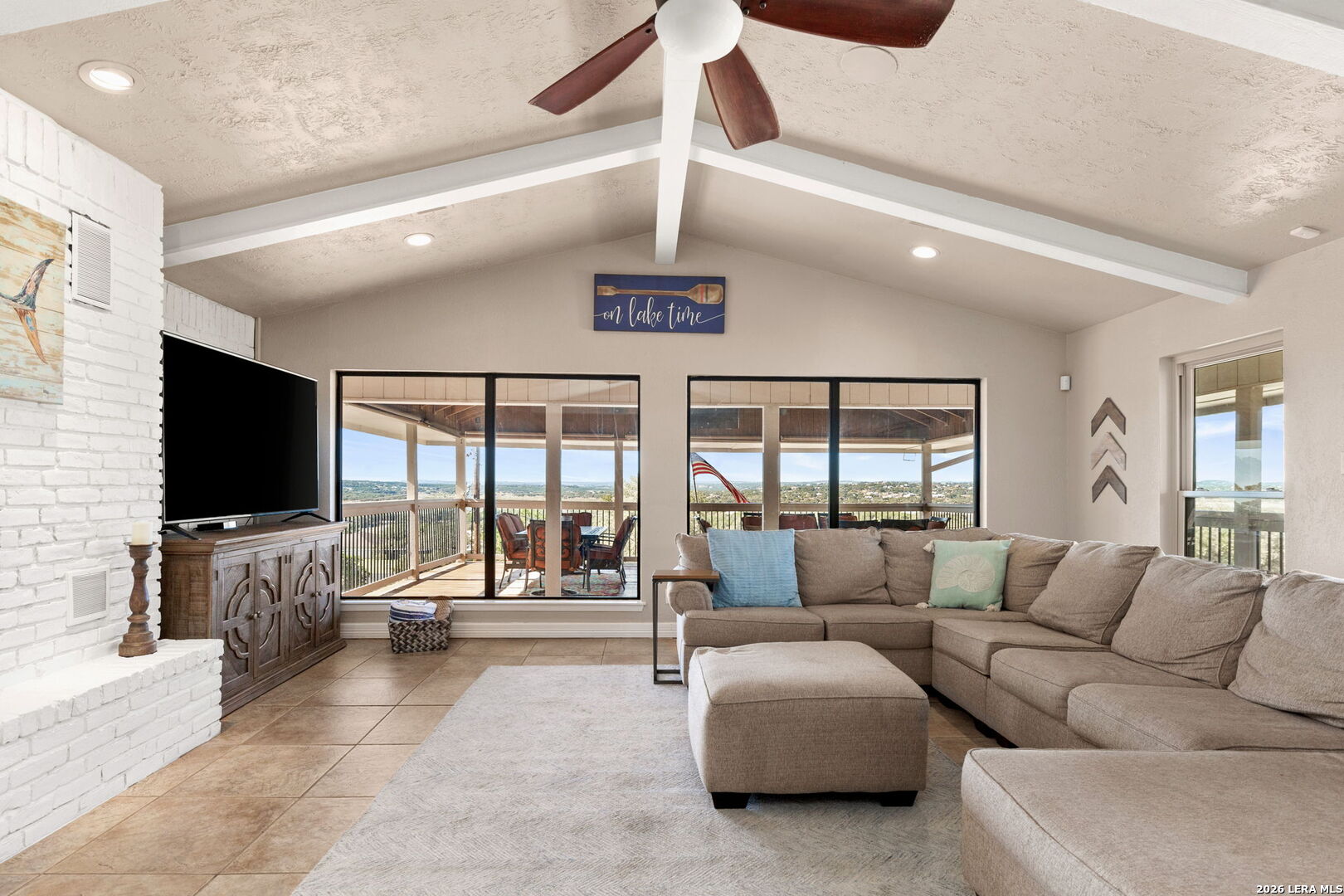 1464 Lakeside, Canyon Lake, TX 78133