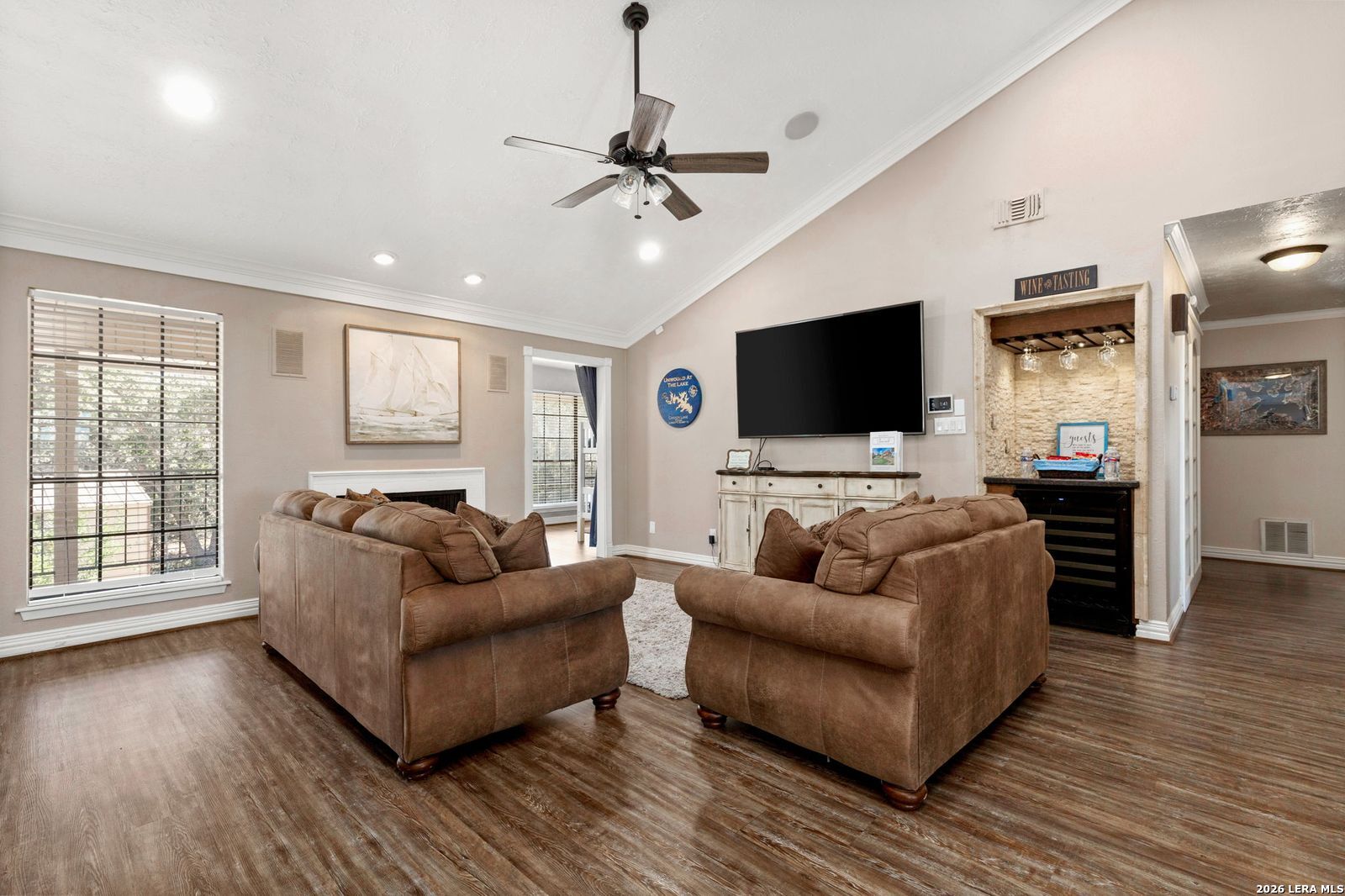 1464 Lakeside, Canyon Lake, TX 78133