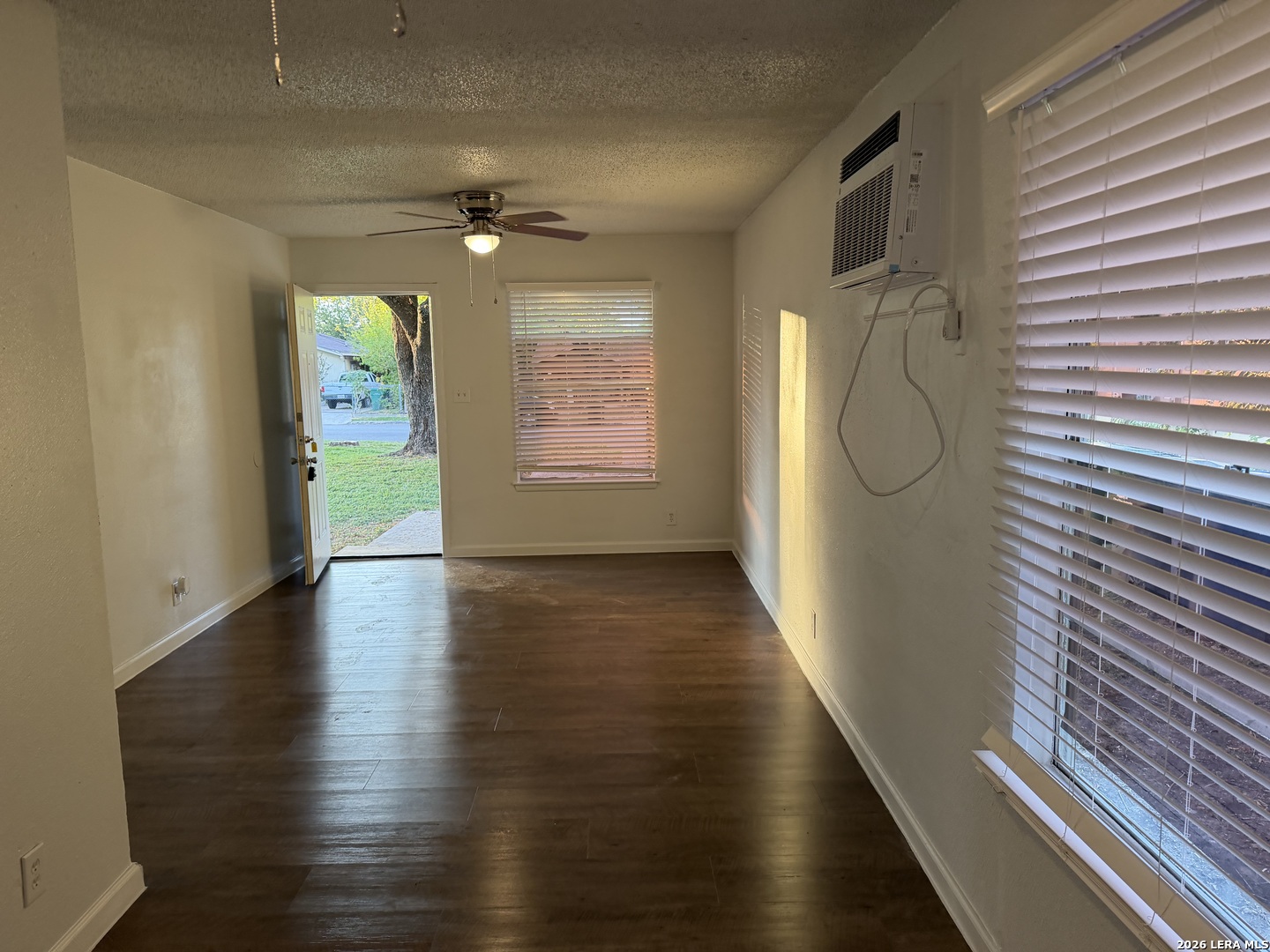 8711 EASY VALLEY ST, San Antonio, TX 78227
