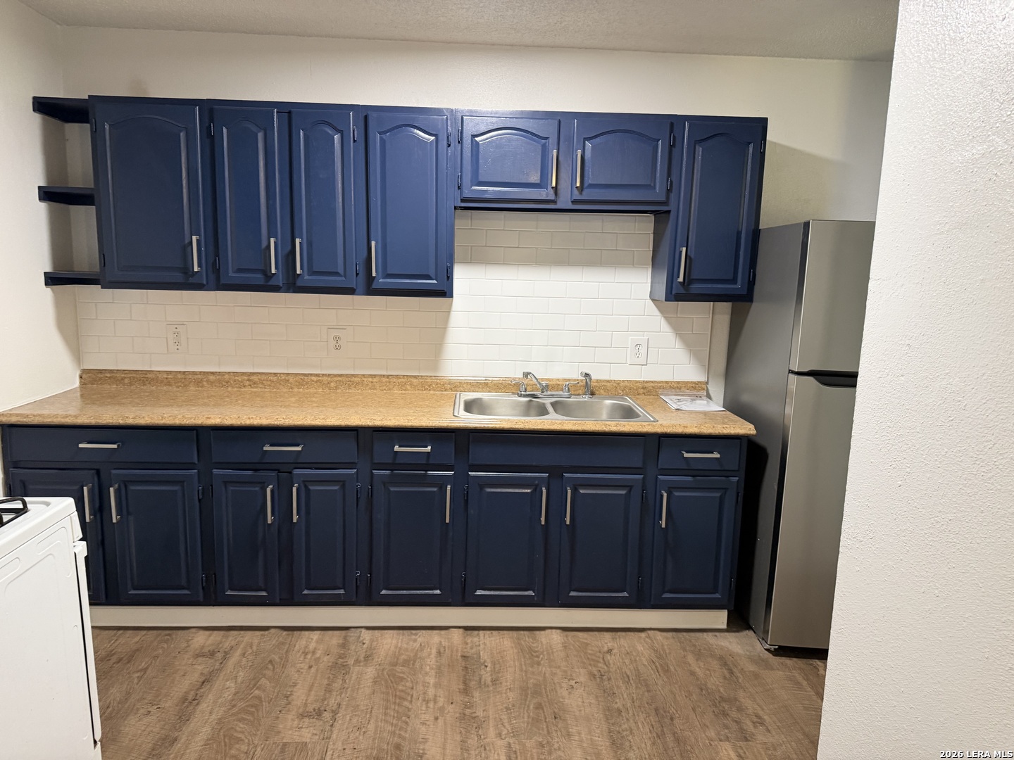 8711 EASY VALLEY ST, San Antonio, TX 78227