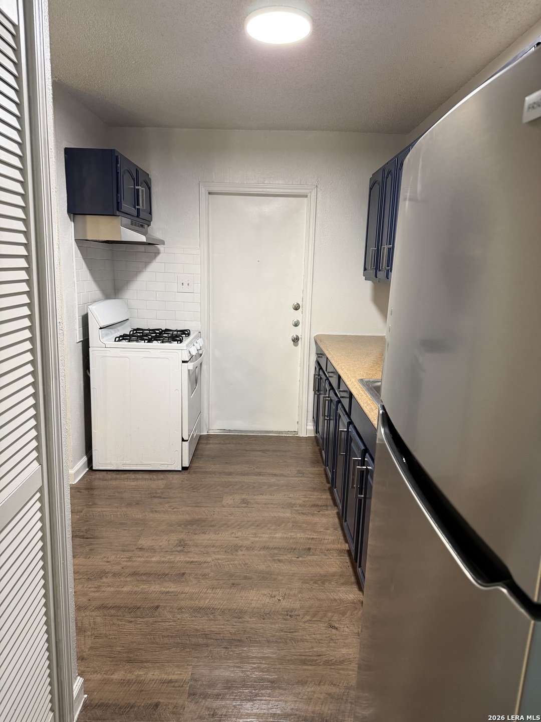 8711 EASY VALLEY ST, San Antonio, TX 78227
