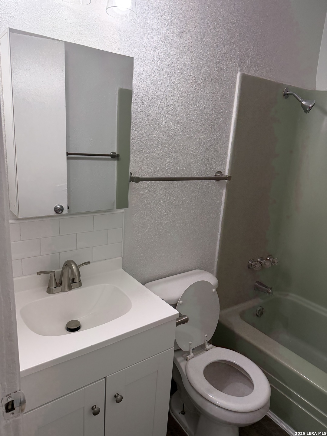 8711 EASY VALLEY ST, San Antonio, TX 78227