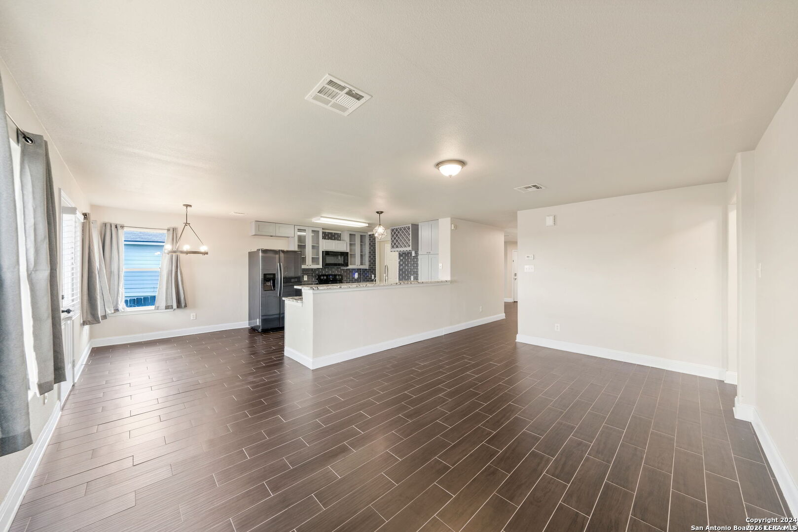 5006 FOUNTAIN HL, San Antonio, TX 78244