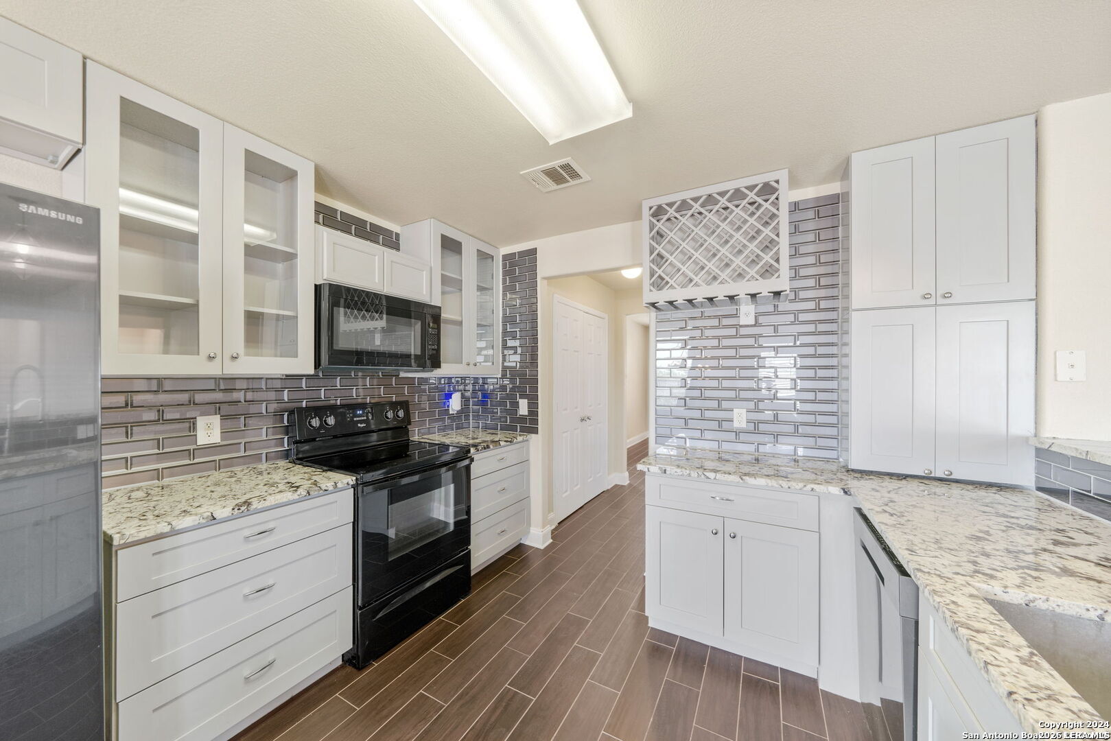 5006 FOUNTAIN HL, San Antonio, TX 78244