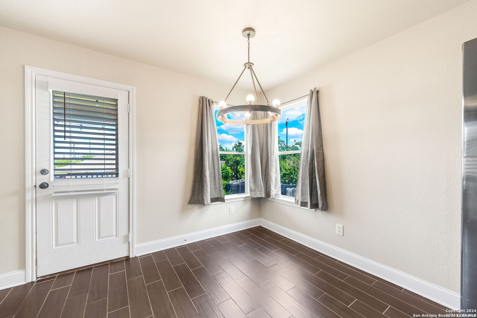 5006 FOUNTAIN HL, San Antonio, TX 78244