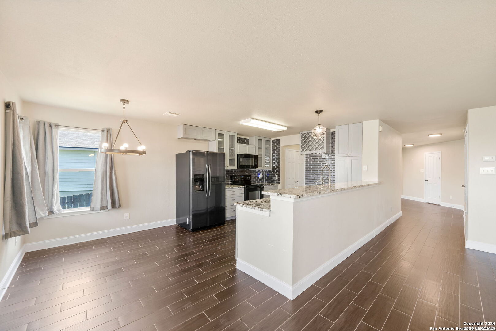 5006 FOUNTAIN HL, San Antonio, TX 78244