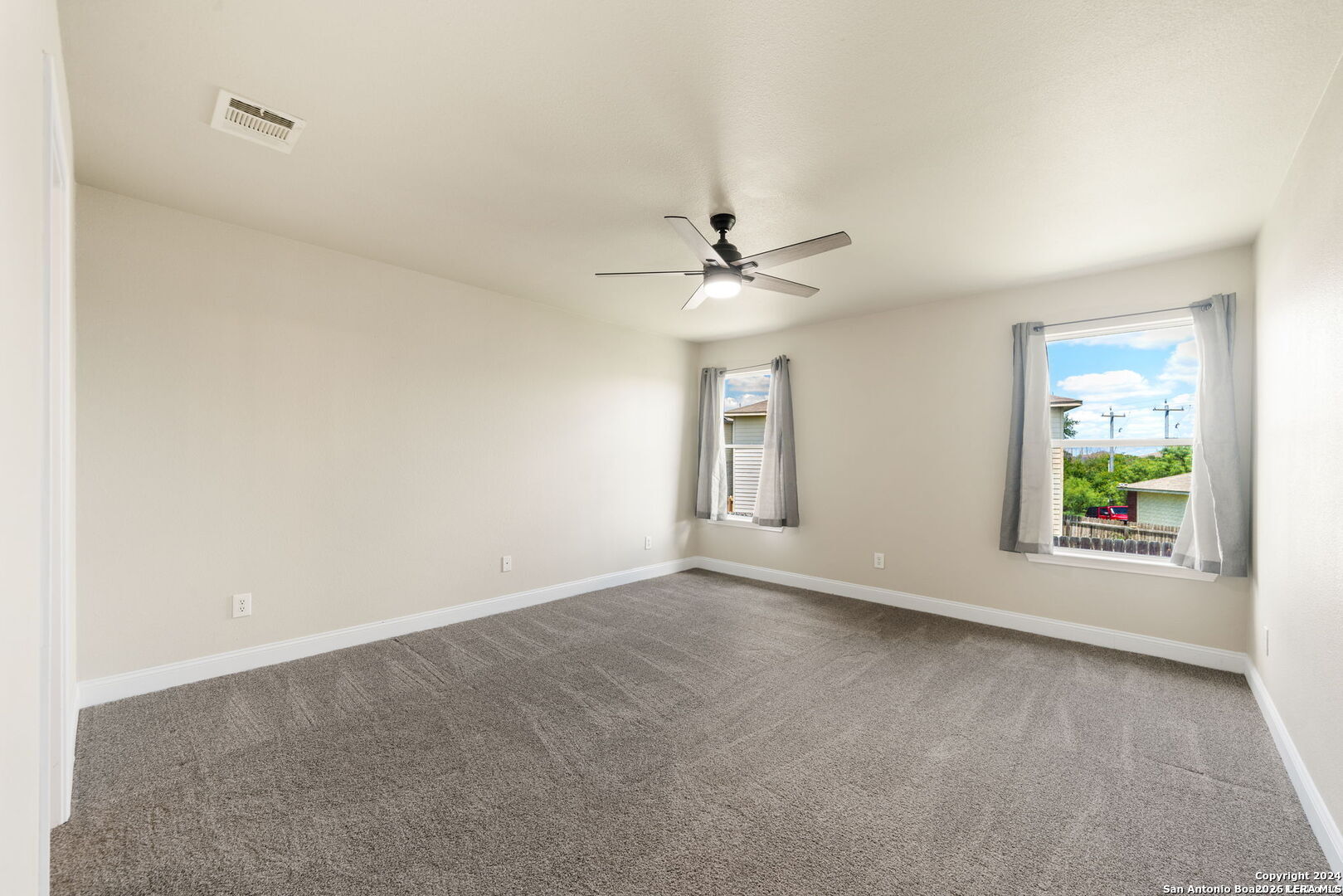 5006 FOUNTAIN HL, San Antonio, TX 78244