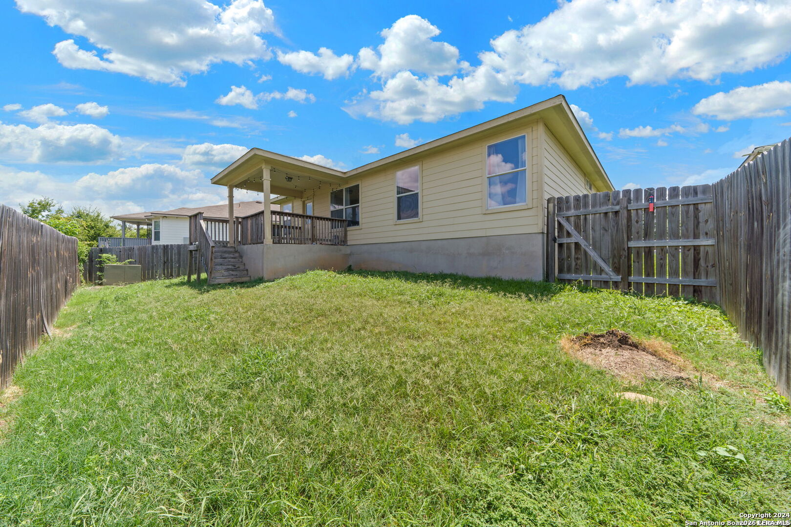 5006 FOUNTAIN HL, San Antonio, TX 78244